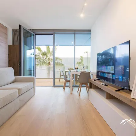 Lägenhet Waterfront Lux|studio|a/c|parking|gym|wifi By Tilo
